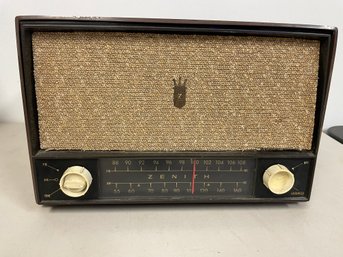 ZENITH RADIO AM/FM