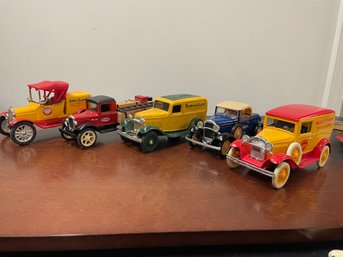 5 Diecast Banks