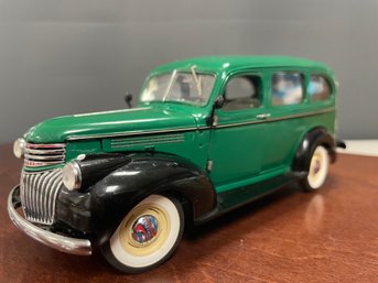 FRANKLIN MINT DIECAST 1946 CHEVY SUBURBAN