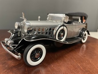 DANBURY MINT 1932 CADILLAC V-16