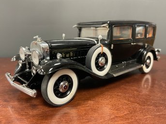 FRANKLIN MINT DIECAST 1930 CADILLAC IMPERIAL SEDAN V-16