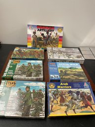 Lot Of 7 Scale Model Figures 1/32, 1/35. 172