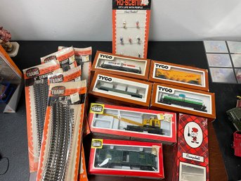 Lot Vintage HO Trains