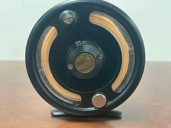 STH 1M FISHING REEL FLY