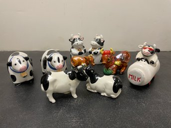 LOT OF COW SALT & PEPPER SETS