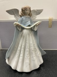 LLADRO PORCELAIN 5.791 ANGEL XMAS SINGER