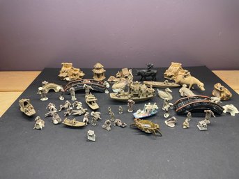 LARGE LOT OF MINIATURE MUDMEN