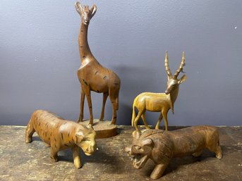 CARVED WOOD ANIMALS