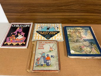 LOT OF 4 CHILDRENS BOOKS