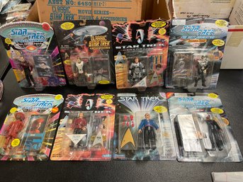 8 Star Trek Figures
