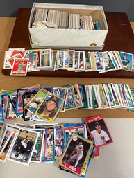 BASEBALL CARD LOT