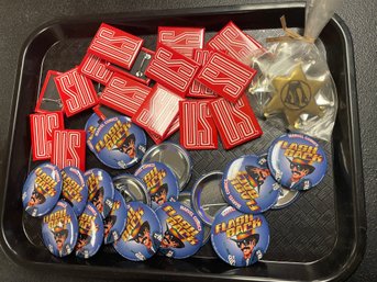 Large Lot Of Pinbacks Stan Lee 1997 Superman Marvel Vs Dc