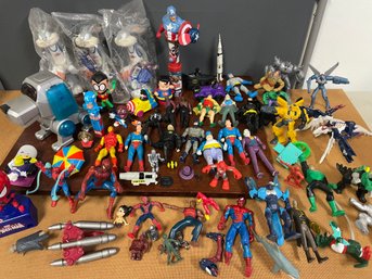 ACTION FIGURE LOT - SPACE JAM NEW - BATMAN, SUPERMAN, SPIDERMAN