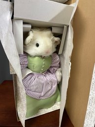 FRANKLIN MINT HEIRLOOM DOLL - CELIA WOODMOUSE