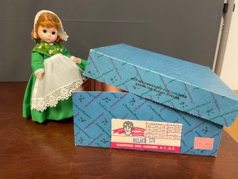 MADAME ALEXANDER - IRELAND 578 DOLL