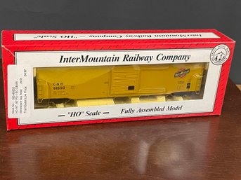 INTERMOUNTAIN 46905-17 HO SCALE 60' BOXCAR CNW - NEW