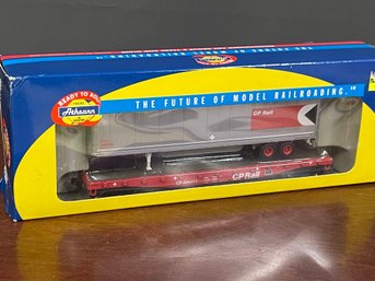 ATHEARN 92065 HO SCALE 50' FLATCAR W/TRAILER CP RAIL - NEW