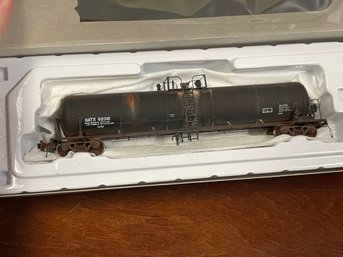 *CUSTOM WEATHERED* ATLAS HO SCALE 20,700 GALLON TANK CAR
