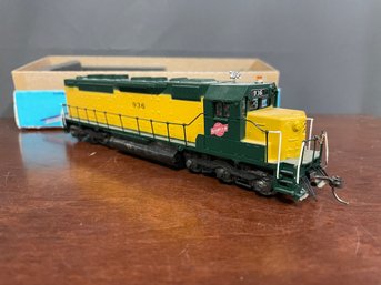 ATHEARN PWR SD LOCOMOTIVE CNW