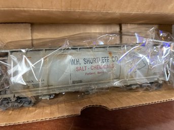 NORTHERN NEW ENGLAND CUSTOM CARS *CUSTOM WEATHERED* COVERED HOPPER