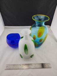 Set Of 3 Beautiful Art Glass Vases