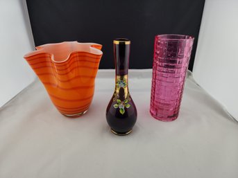 Set Of 3 Medium Sized Vases