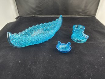 Turquoise Glass Lovers, This One's For You!  Fenton And Hen On Nest