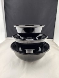 PYREX Black Mixing Bowls With Clear Glass Bottoms