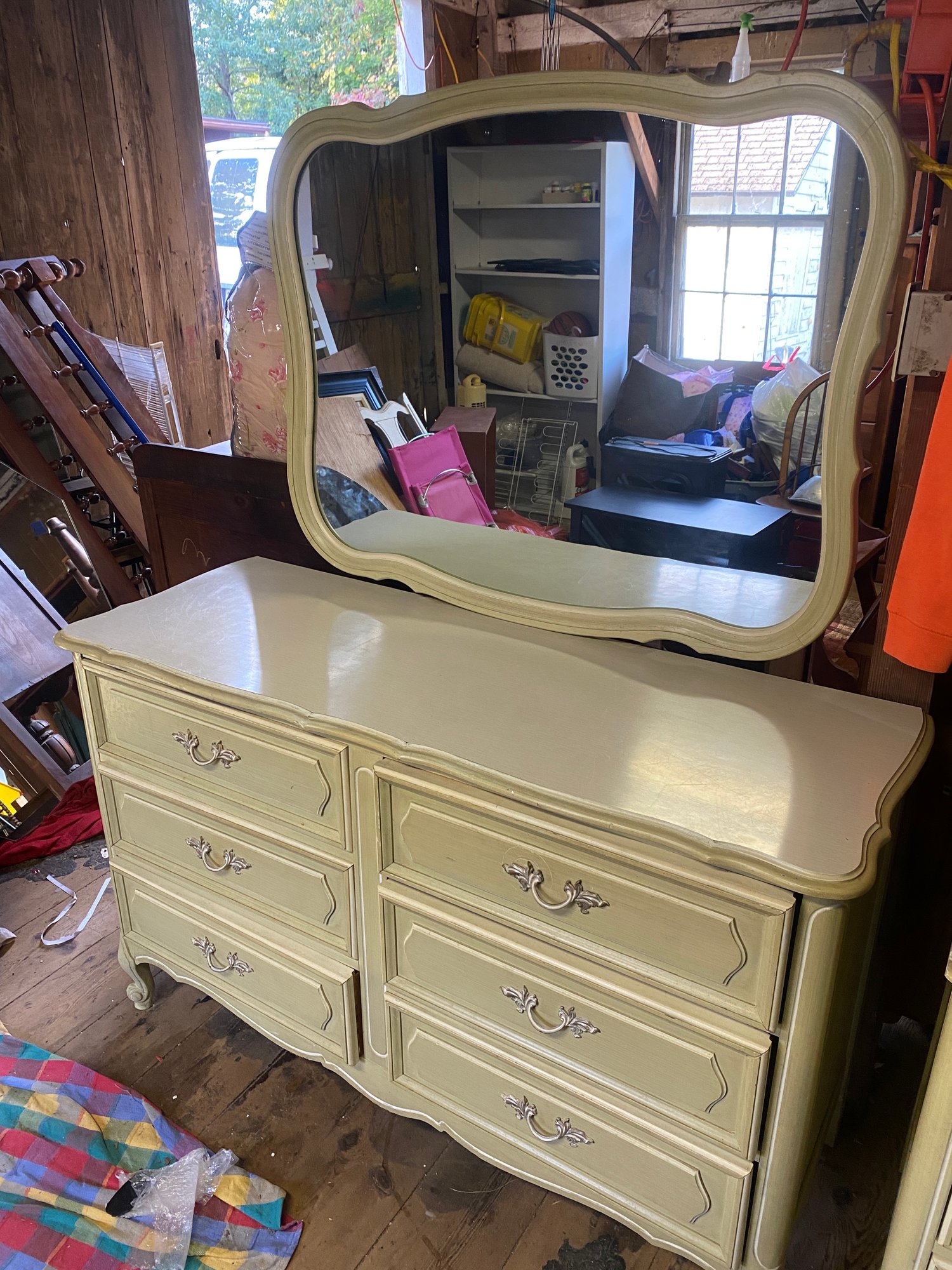 Henry Link 6 Drawer Dresser With Mirror #3434 | Auctionninja.com