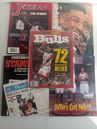 Lot Of 5 Chicago Bulls Magizine
