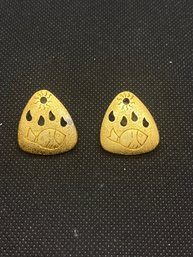 .5' Gold Tone Liz Clairborne Etched Fish Earrings