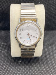 Mens Vintage Untested Timex Quartz Water Resistant Watch