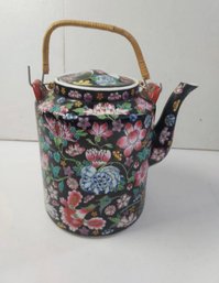 VTG Chinese  Porcelain Teapot Floral Enamel Black 6.5'