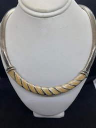 Women's Vintage Silver Tone Marbled Corded Necklace
