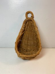 11.5' Pear Shaped Wicker Basket Wall Hanging