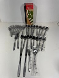 30 Piece Ekco Eterna Stainless Steel Flatware