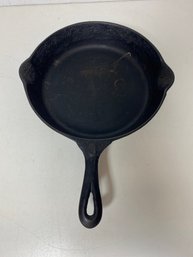 Cast Iron Pan Roughly 9.5 In Diameter With Handle Roughly 13 Inches