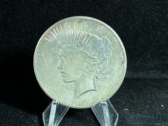 1925 S Peace Silver Dollar - Very Fine