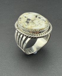 Collectable Signed Running Bear Native American Designer 925 Sterling Silver White Buffalo Turquoise Ring