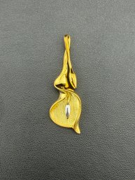 Lily Flower Pendant Brand New Solid 925 Sterling Silver Stamped Gold Electroplated