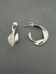 Stud Earrings Brand New Solid 925 Sterling Silver Stamped Gold Electroplated