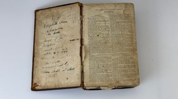 Antique Bible With Old & New Testament  Late 1700s / Early 1800s