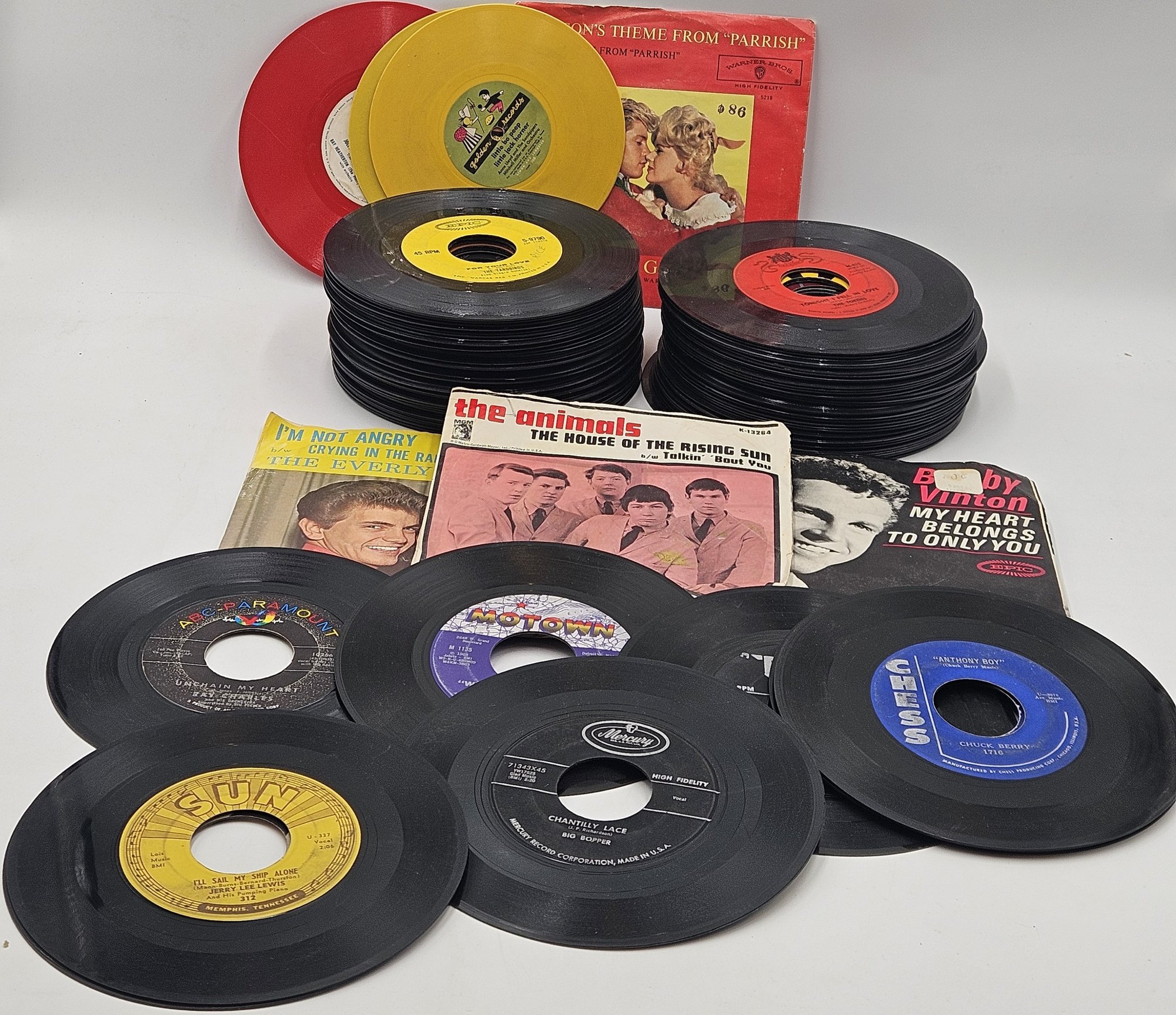 Vintage 45s Record Bundle - (R149) BT2S2 #57040 | Auctionninja.com