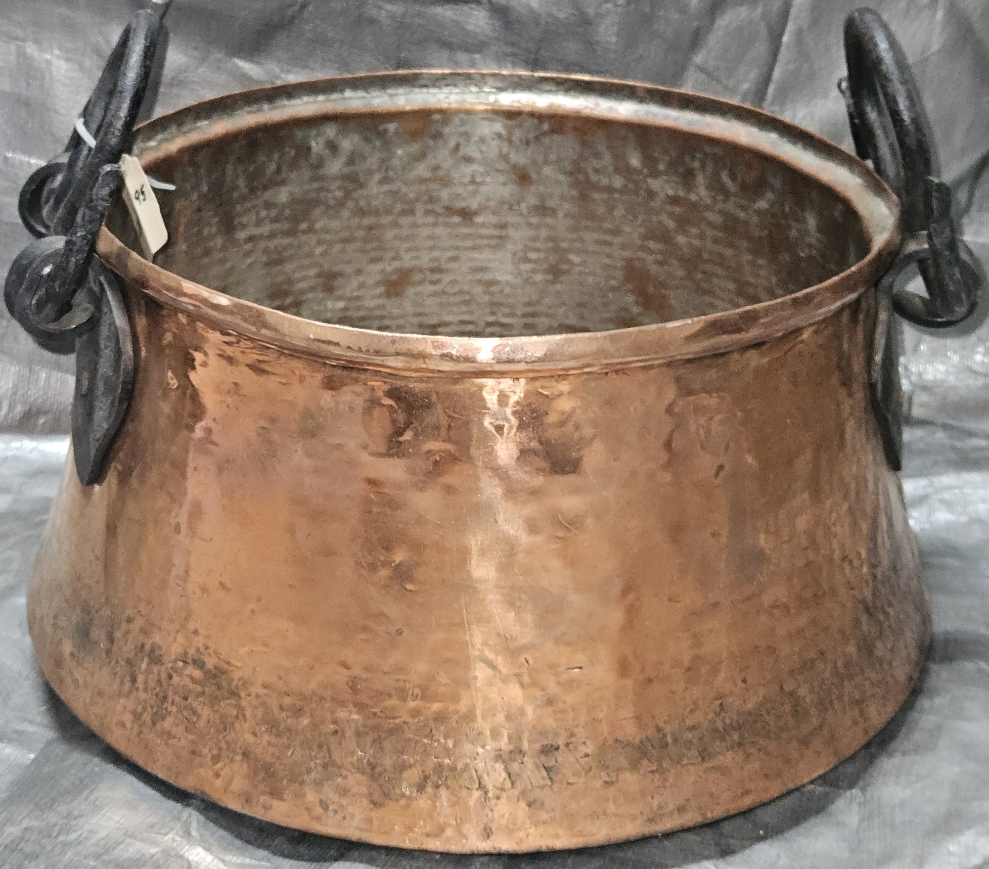 Vintage Copper Cauldron Features Distinct Hand-hammered Details And ...