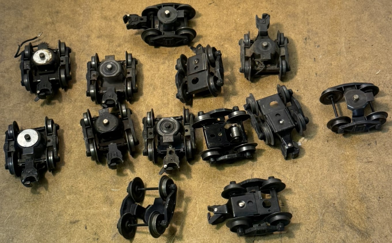 Model Train Parts For Repair - (GS2) #37153 | Auctionninja.com