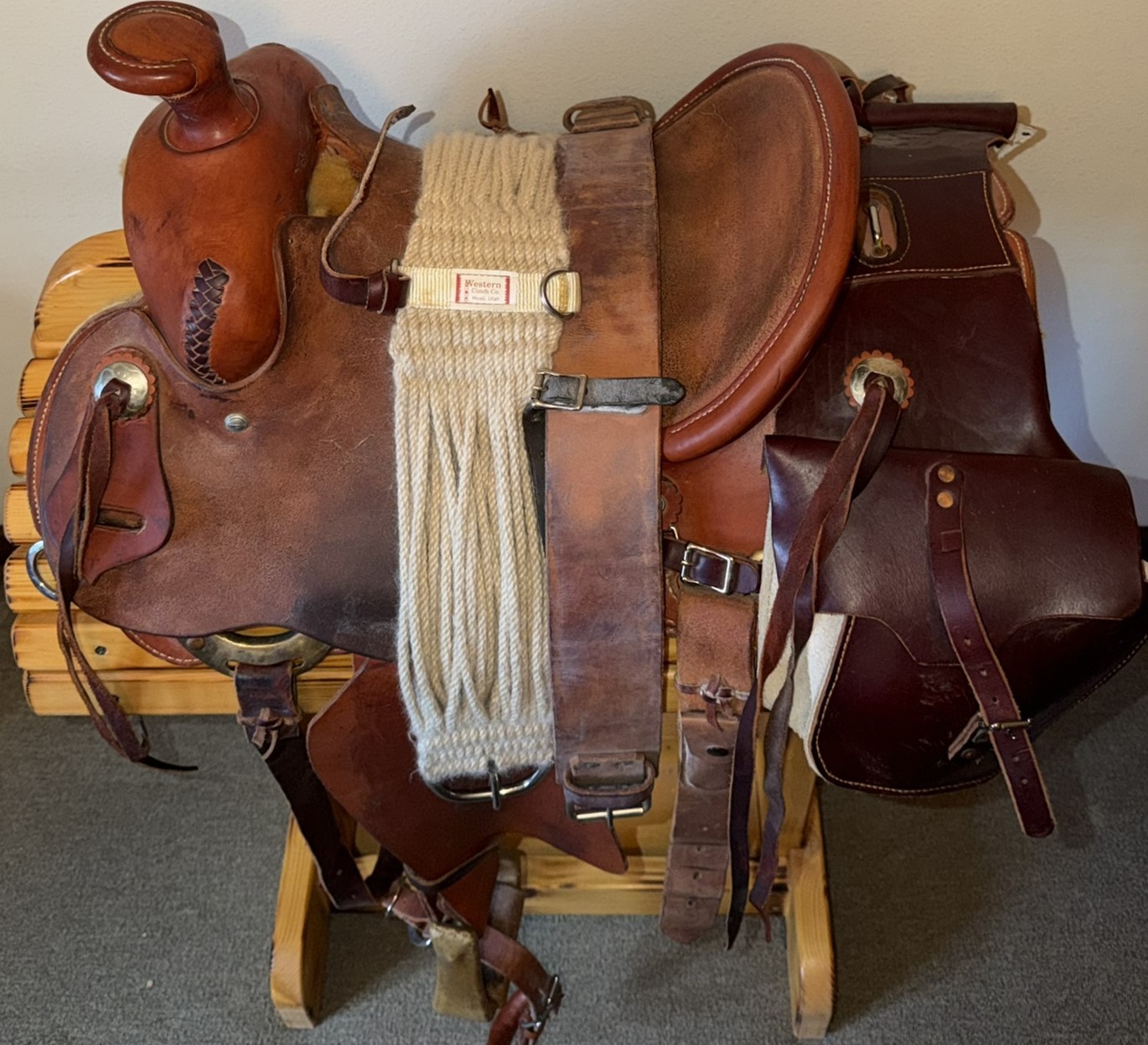 Western Style Ranch Roping Saddle & Stage Stop Wood Saddle Stand (B181 ...