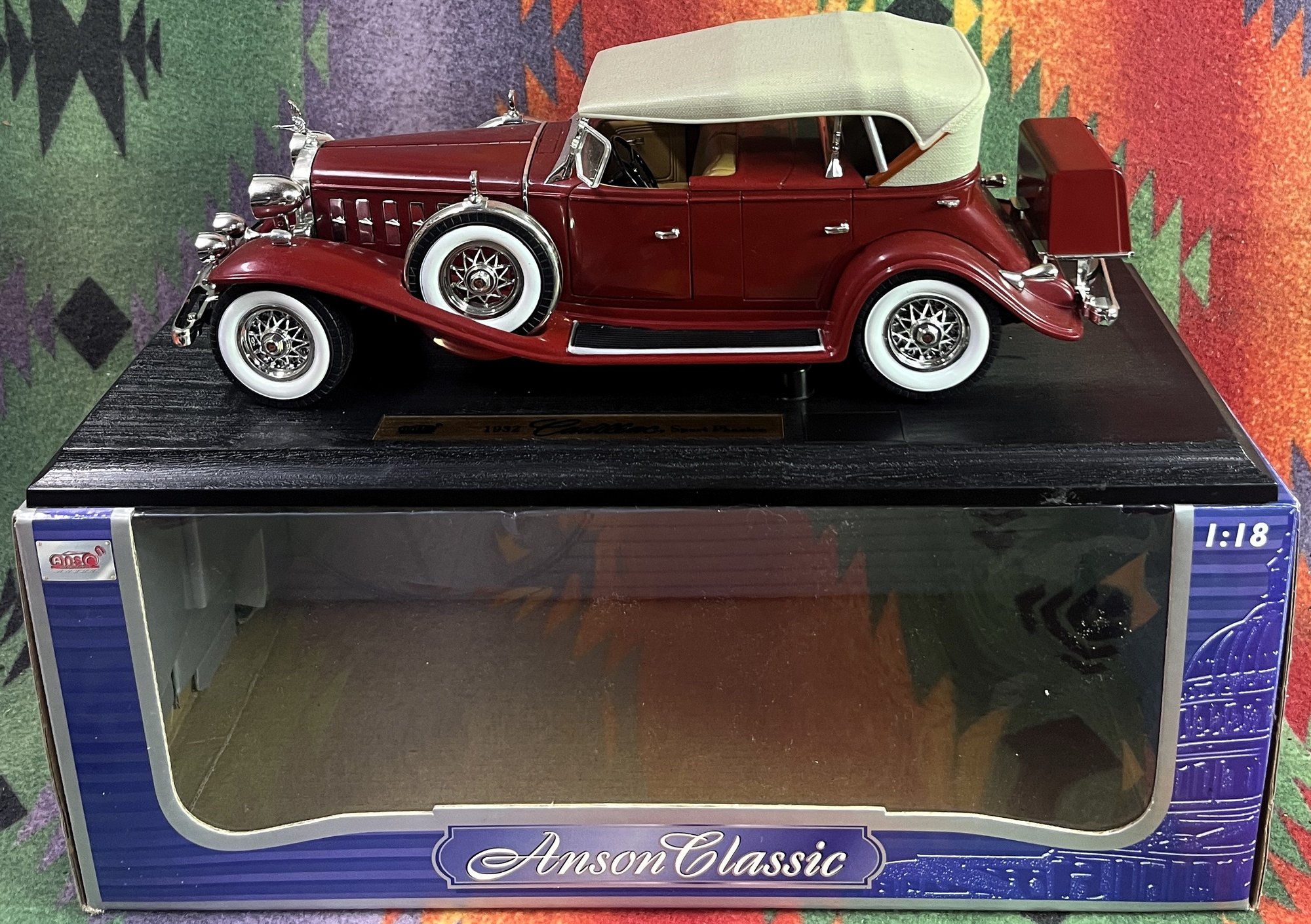 ANSON Classic 1932 Cadillac Sport Phaeton 1:18 Die Cast