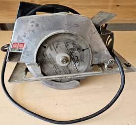 EE Electro 7 1/2' Power Saw