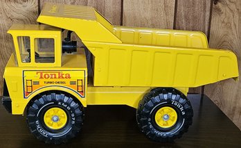 Vintage Metal Tonka Dump Truck - (B)