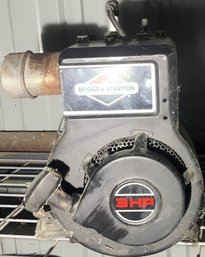 Briggs & Stratton 3 HP Engine - (J167)(S)